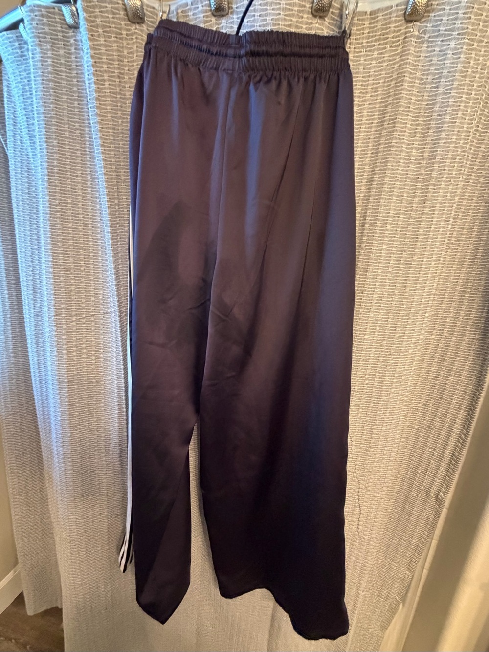 Wide leg Adidas Track Style Pant - Size 14 - Picture 9 of 9